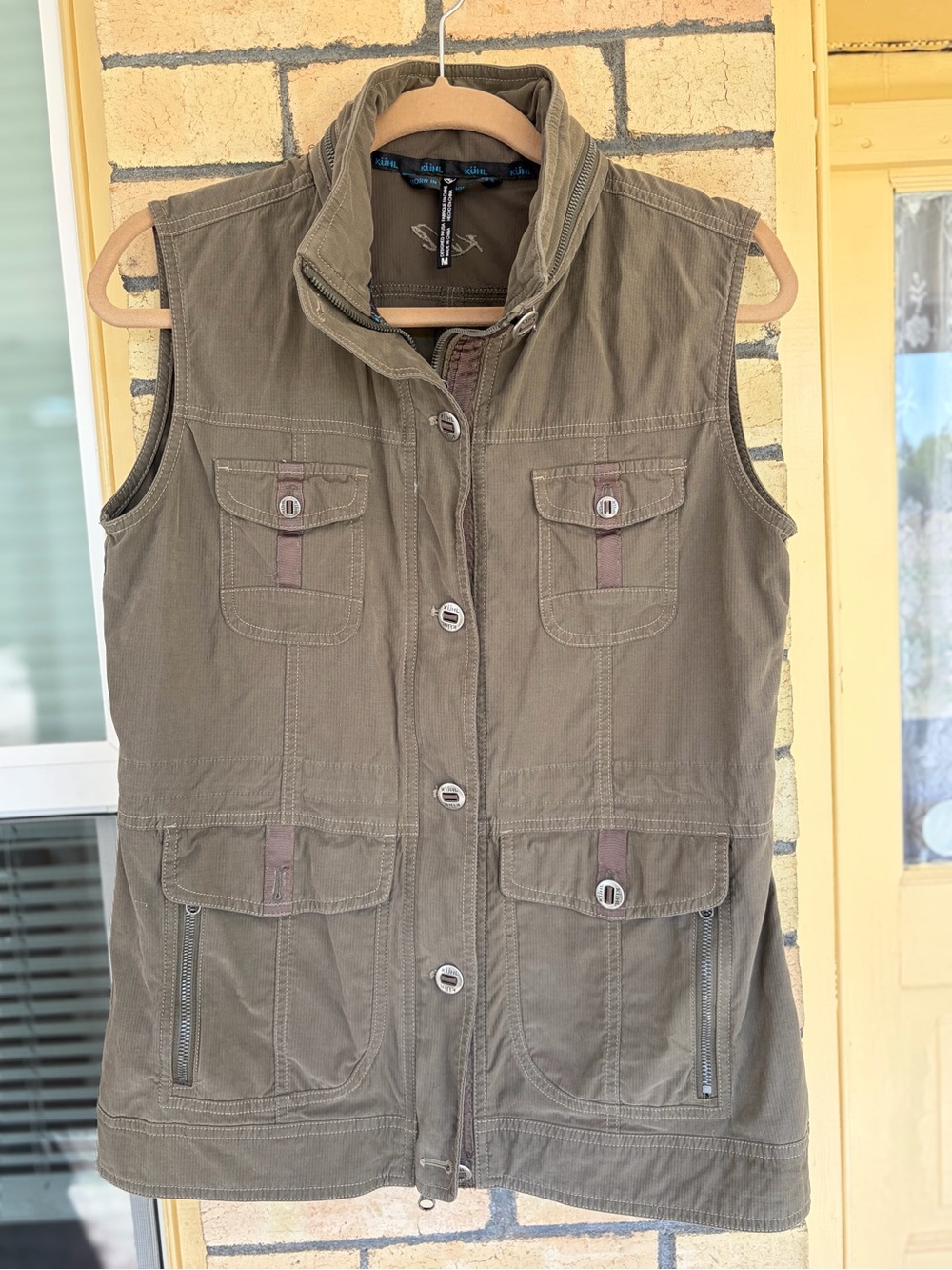 Kuhl Women's Rekon Olive Zip Up & Button Utility Vest Size Medium Hidden Hoodie